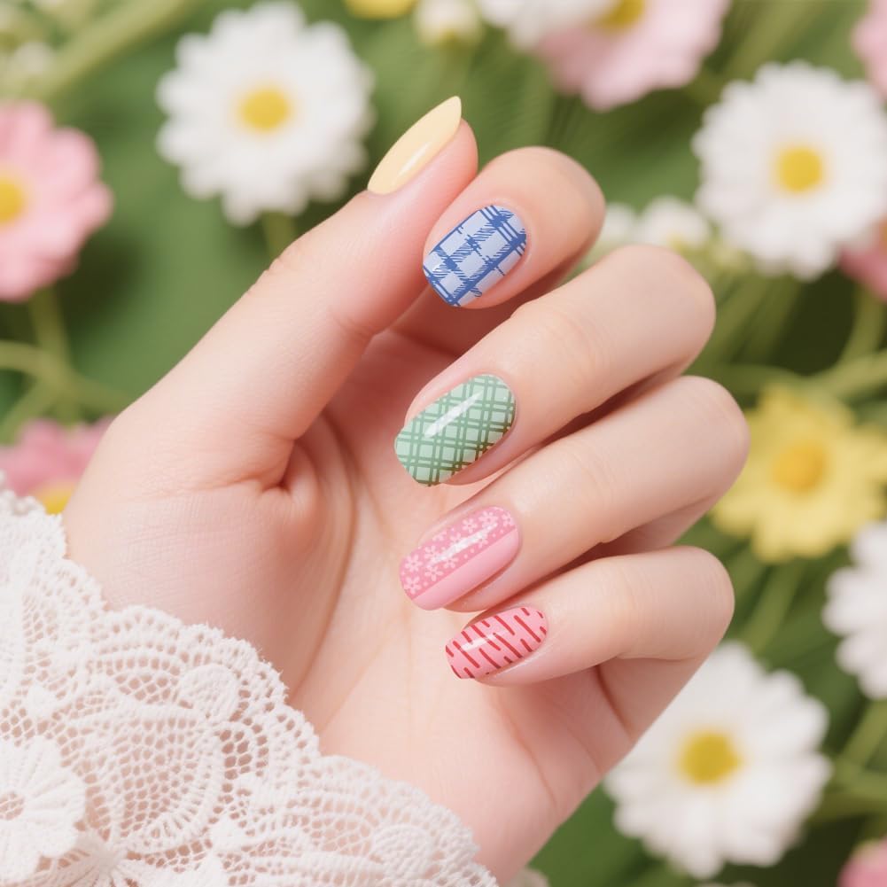 UNICRAFTALE 3Pcs Nail Stamp Plates Set Lattice Texture Nail Stamping Plate Texture Image Nail Stencils Plaid Argyle Pattern Nail Art Stamping Template with Nail Scraper for Women Nail Design Tools