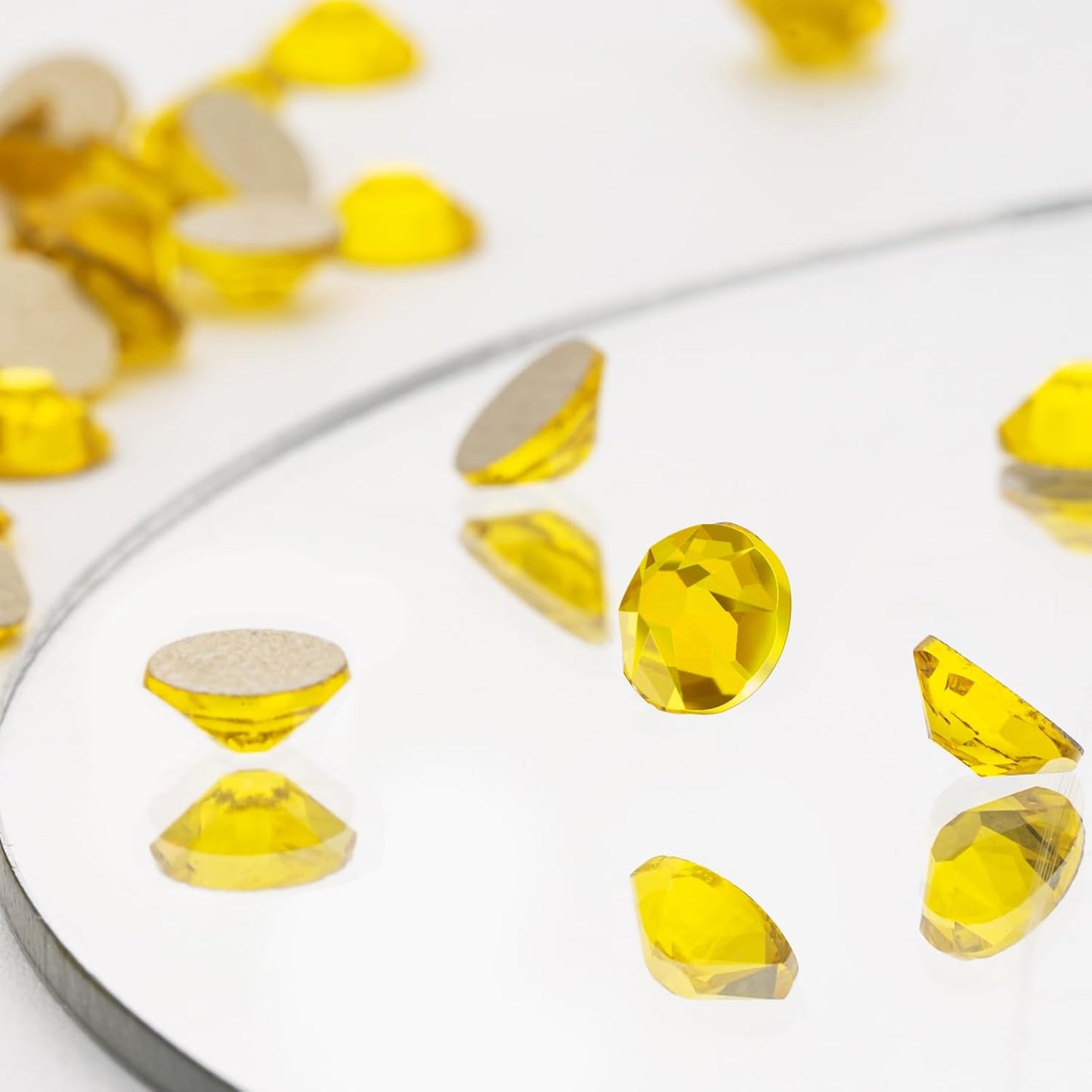 Novani Citrine/Lemon Yellow Rhinestones 1440pcs Flat Back Round Rhinestone Style 2088 Sparkly Crystal Gemstones for Nail Art and Crafting SS20,4.6-4.8mm